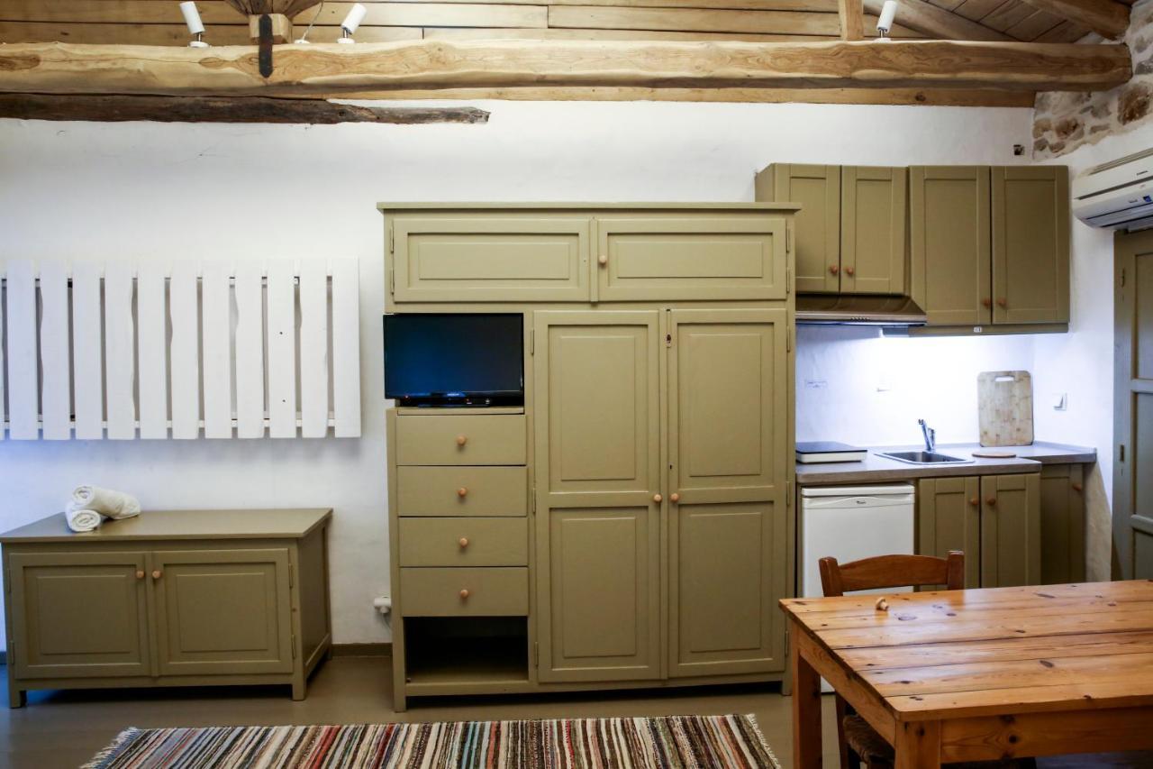 Ghermaniko Guesthouse Damúhari Kültér fotó