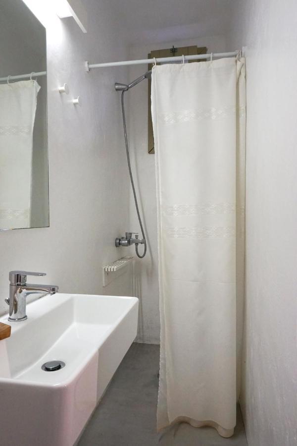 Ghermaniko Guesthouse Damúhari Kültér fotó